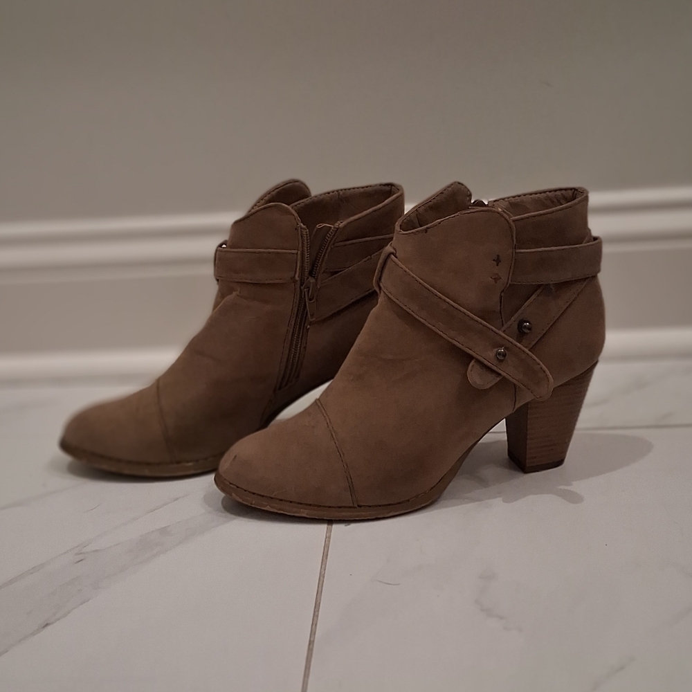 Hot Kiss Tan Ankle Booties - Picture 2 of 8